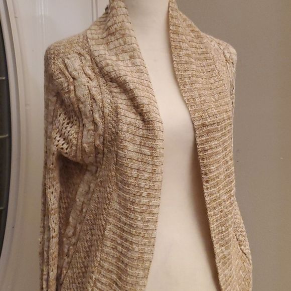 MOD cream and tan sweater, M - Picture 3 of 7